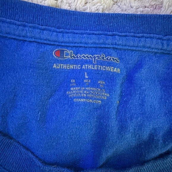 Large Blue champion t shirt - Picture 2 of 2